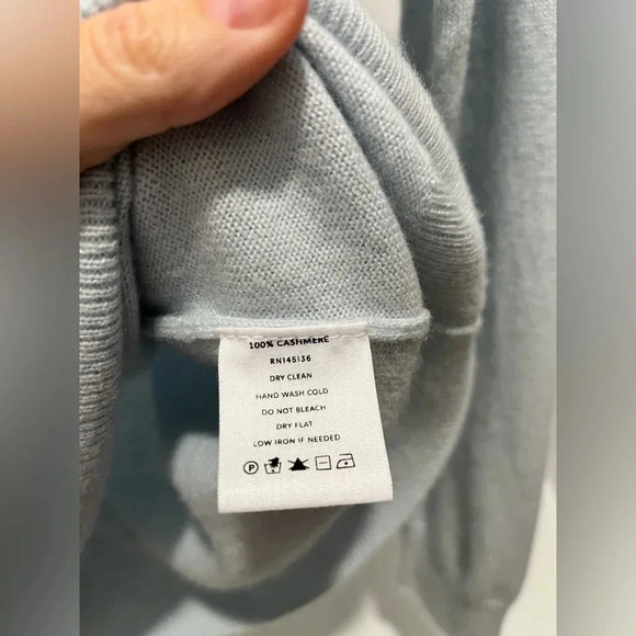Soft by Nadaam Light blue 100% Cashmere Crew Neck Sweater womens size small - Picture 10 of 10